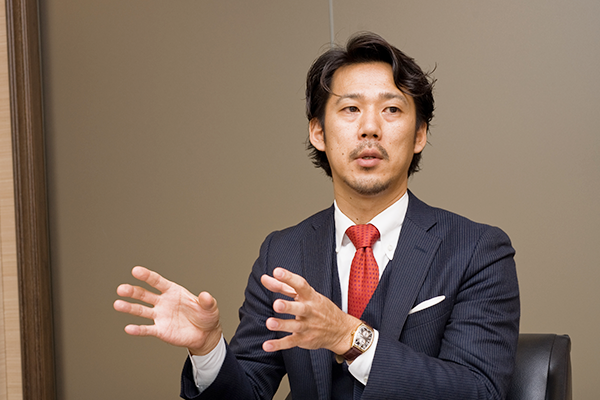 執行役員 関口諭