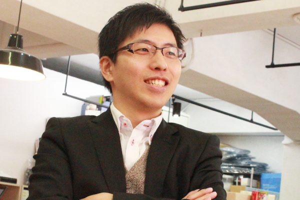 南田氏