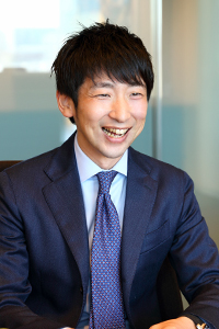 エンタープライズ営業統括本部 第2営業部 シニアストラテジックアカウントエグゼクティブ/田中