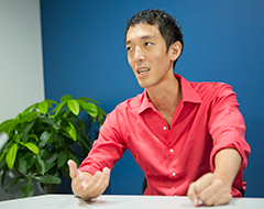 代表取締役社長/寺田 親弘