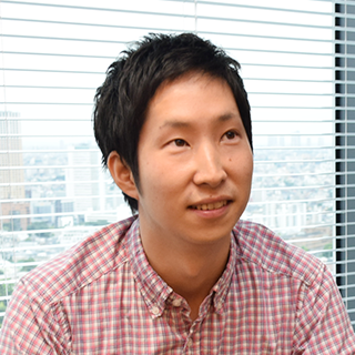 モバイルサービス開発事業部　プロデューサー　別府泰典氏