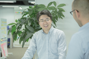 誰とでもフラットなコミュニケーションが可能