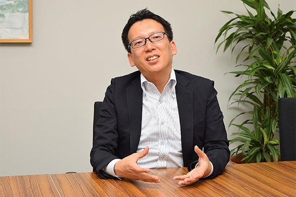 ファカルティ本部 マネージャー／濱田高行