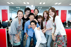 フラットな組織で、コミュニケーションを大切にしています。