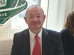 執行役員 営業推進部部長 兼 産業調査部部長　稲見保